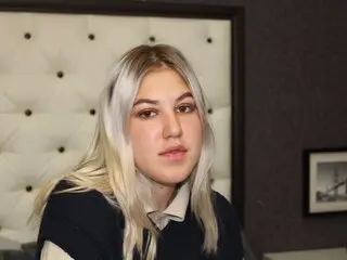 Xxx shows real MollyMane